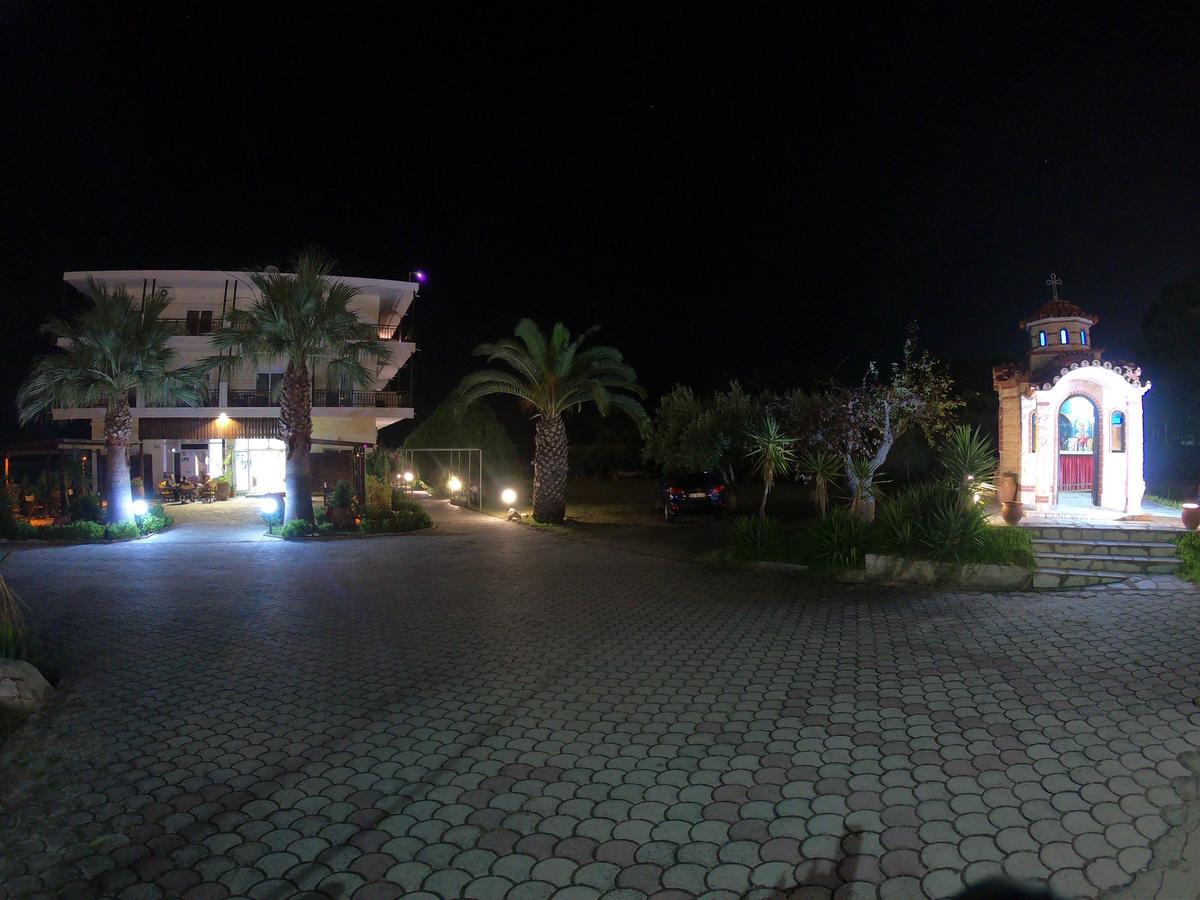 Kopsis Beach Hotel Pefkochori Eksteriør billede
