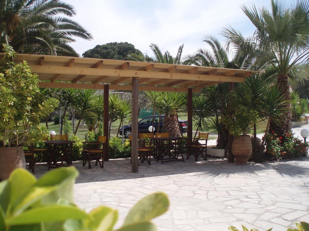 Kopsis Beach Hotel Pefkochori Eksteriør billede